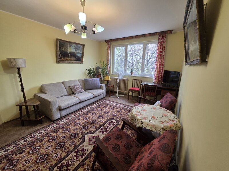 Titan Auchan, 10 minute metrou, Onisifor Ghibu intersectie 1 Decembrie 1918