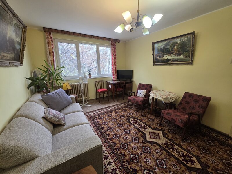 Titan Auchan, 10 minute metrou, Onisifor Ghibu intersectie 1 Decembrie 1918